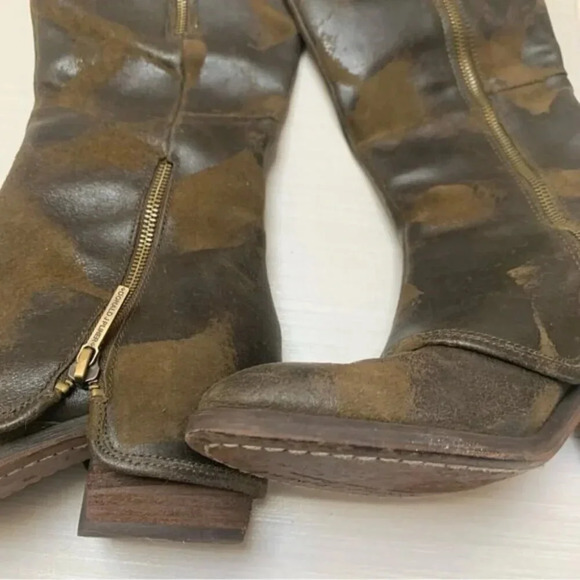 Donald J Pliner Women's Devi3 Tall Boot 6 - Picture 12 of 12